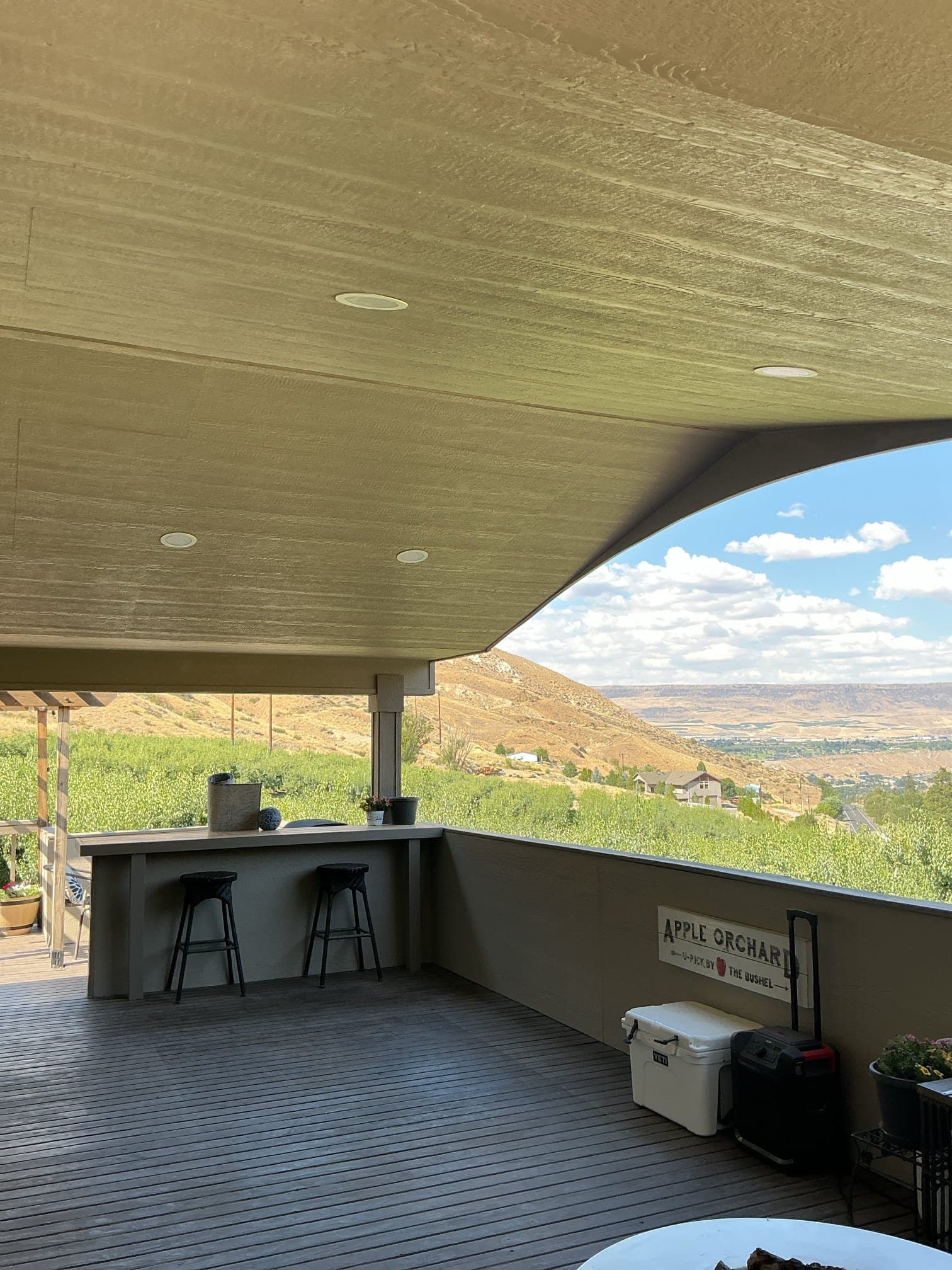 Gallery photos for Weatherproof Outlets and Recessed Lighting for Your Outdoor Space: Image #1